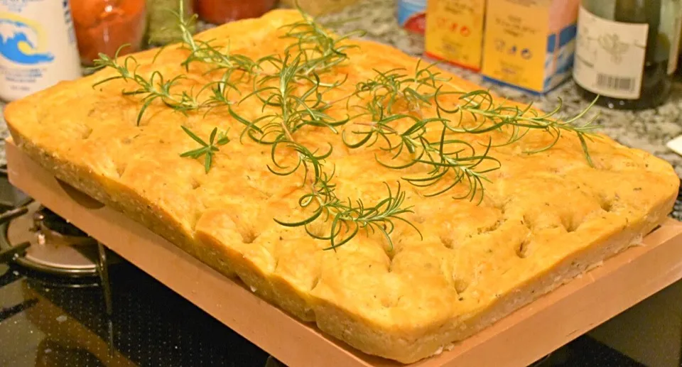 Snapdishの料理写真:Focaccia al Rosmarino|Fabio  Palmieriさん