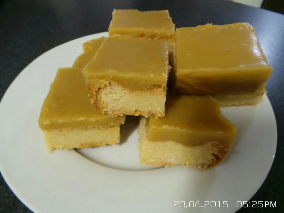 homemade ginger crunch slice|Donna Crawfordさん