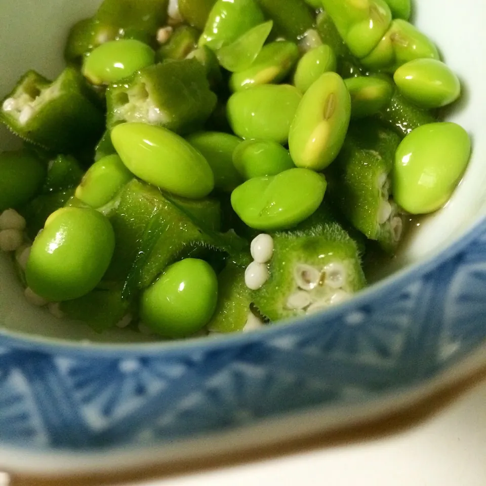 母からもらった新鮮枝豆でJapanese vegetable salad😁|Ryokoさん