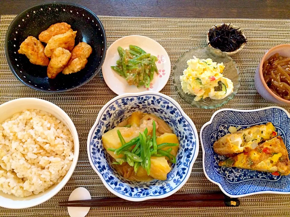 今日の晩御飯。だんだん常備菜が無くなってきました。。。|NAKATAさん