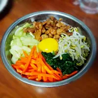 Snapdishの料理写真:bimbimbap 😋|Joko Kirawanさん