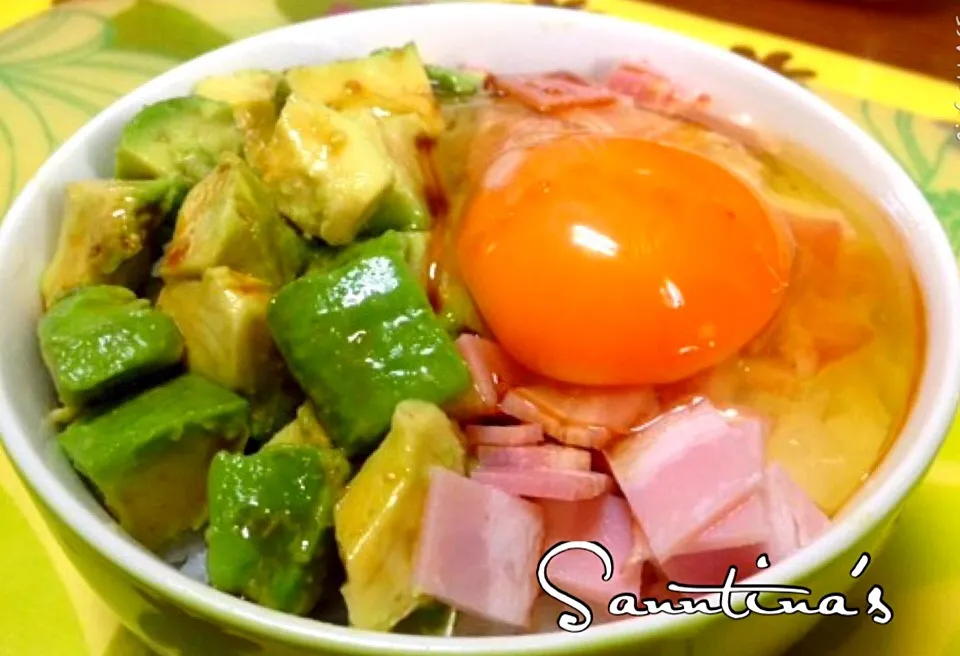 ✨🍚TKG with avocado & bacon for breakfast...TKG with アボカド&ベーコン、わさび醤油でいただきます(*^_^*)😋🍚✨|🌺Sanntina🌺さん