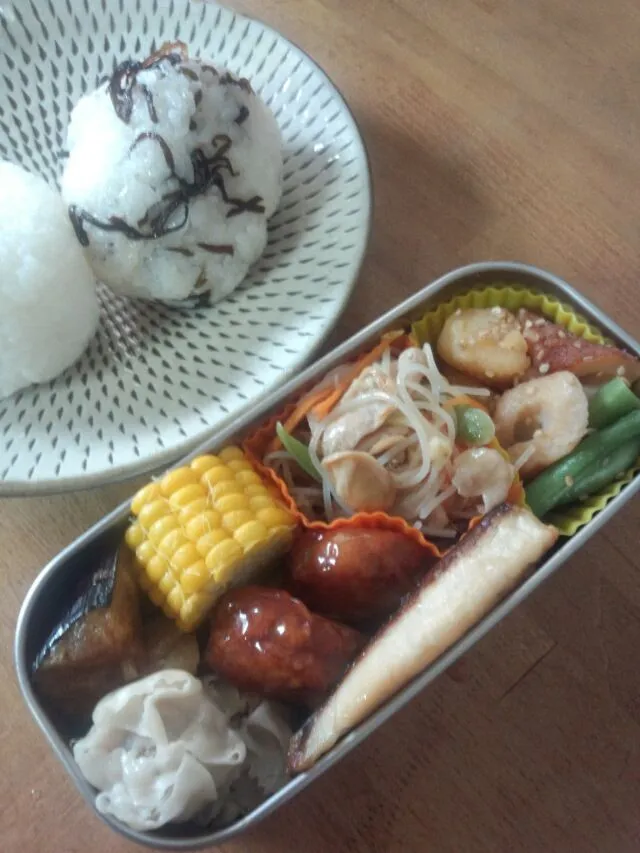 Snapdishの料理写真:旦那さまのお弁当 06.23.2015|Calicafe takaさん