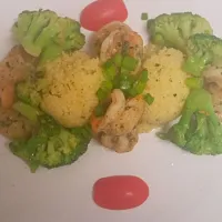 Coconut Parmesan Couscous w/Shrimps & scallops and broccoli|Divadishes71さん