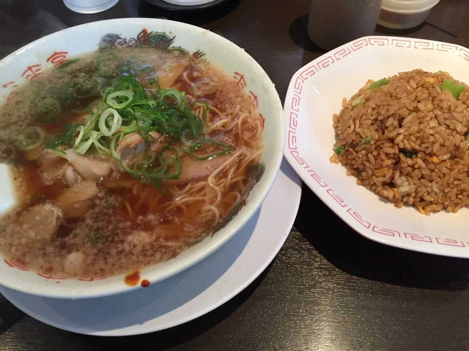 チャーハン定食🍜|まさとさん