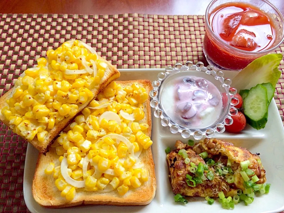 Snapdishの料理写真:Corn mayo cheese toast🍞ｺｰﾝﾏﾖﾁｰｽﾞﾄｰｽﾄ|🌈Ami🍻さん