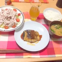 冷しゃぶサラダとさわらの照り焼き|azazさん