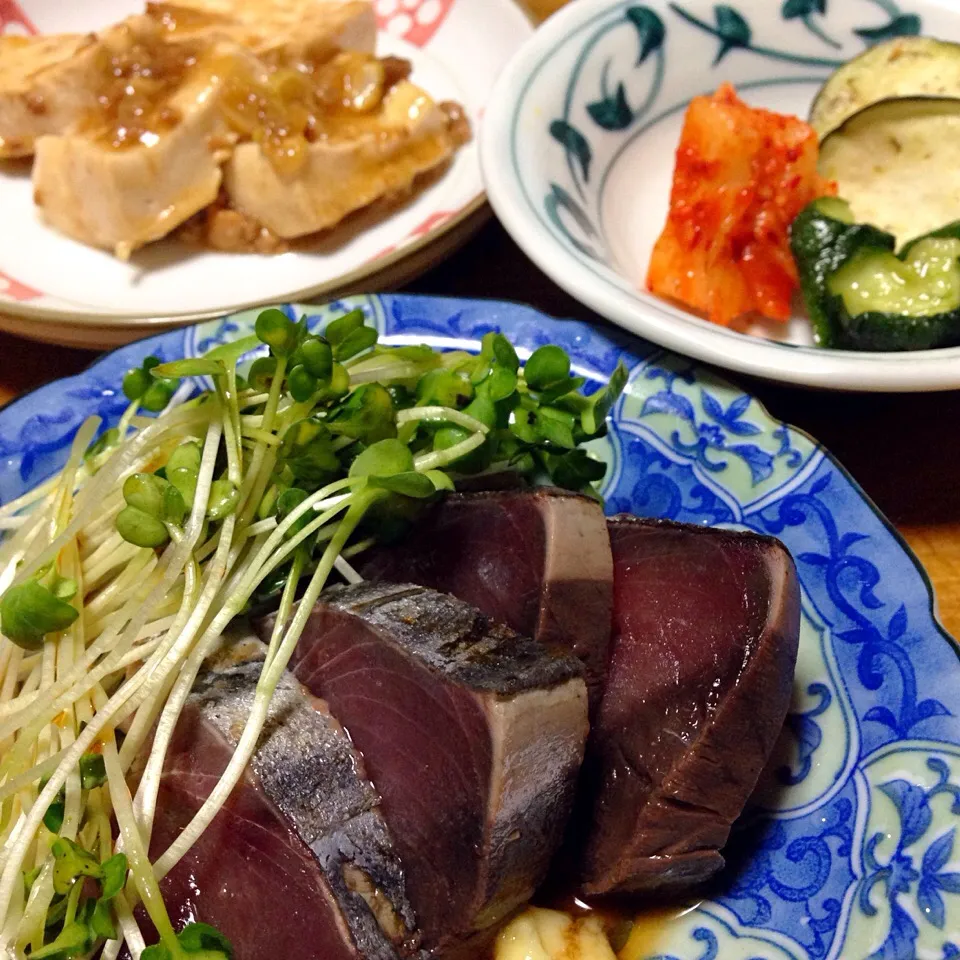 おうちごはん 鰹のたたきと肉豆腐|ねねこさん