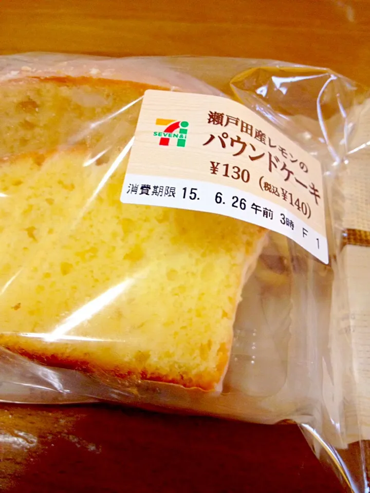 瀬戸田産レモンのパウンドケーキ🍋|まいりさん