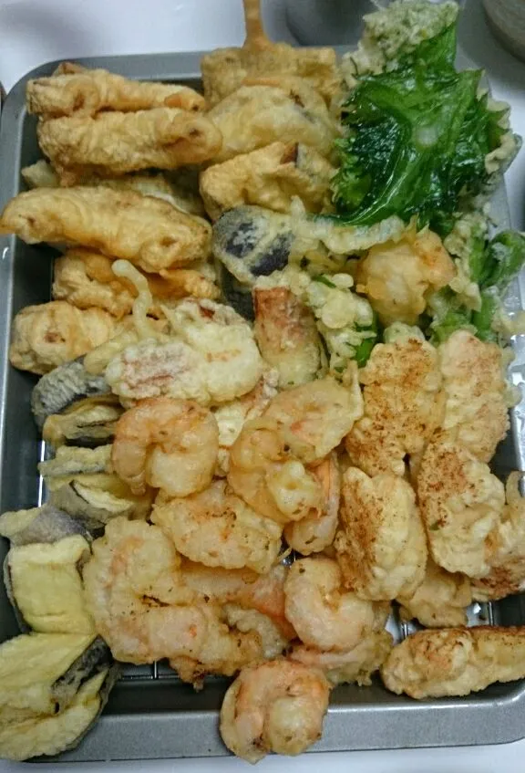 Homemade Tempura 
#veggies # shrimp #yummy#happy tummy!!!🎵🎵🎵|マリアさん