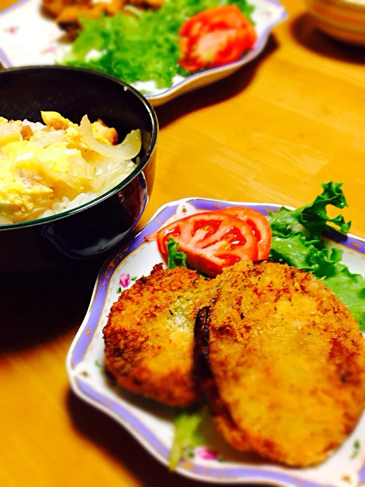 今日の夕ご飯🌙油麩丼とかぼちゃコロッケ、オニオンフライ😋|Yu Yu mamaさん