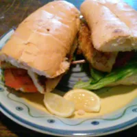 Snapdishの料理写真:Pan seared "Panko" tilapia po boy|Melvin Hewittさん