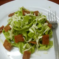 Snapdishの料理写真:Ham pasta in pesto sauce! #homemadepesto #myownversion|Marn'z Kitchenさん