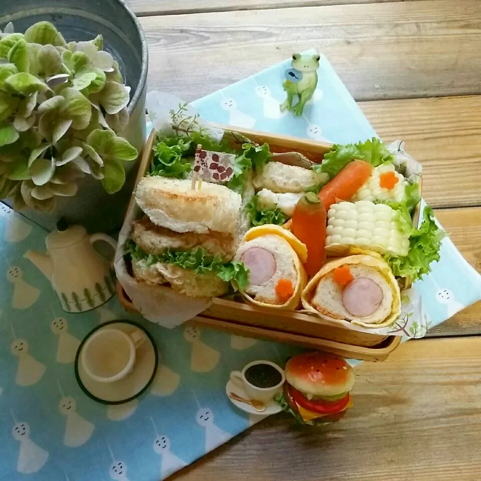 Snapdishの料理写真:旦那さんの朝ごパン弁当♪|kyujaさん