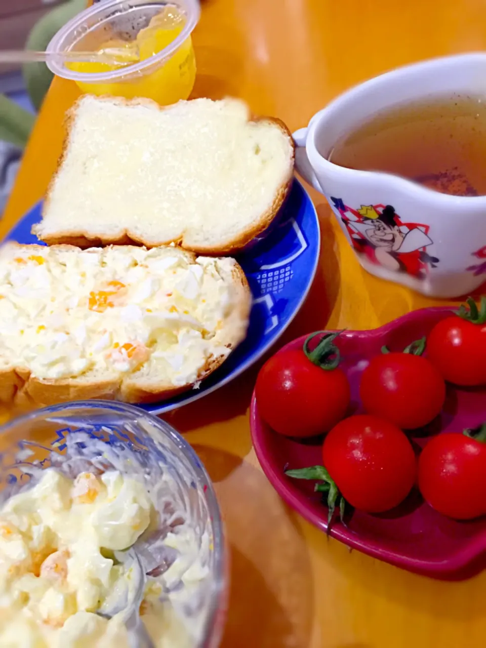 🐣タマゴサンド  パイナップルゼリー  ダージリンティー  ミニトマト🍅|ch＊K*∀o(^^*)♪さん