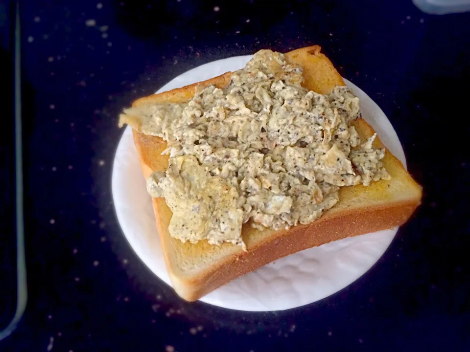 Toast with Truffle egg|jangaさん