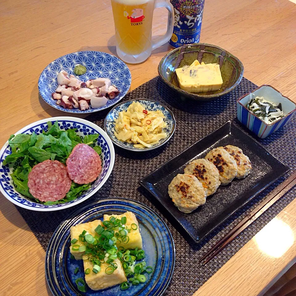 Snapdishの料理写真:揚げ出し豆腐、つくね、ワカメと玉ねぎのサラダ、ルッコラのサラダ、メンマ、卵豆腐、茹でタコ|Mikiさん