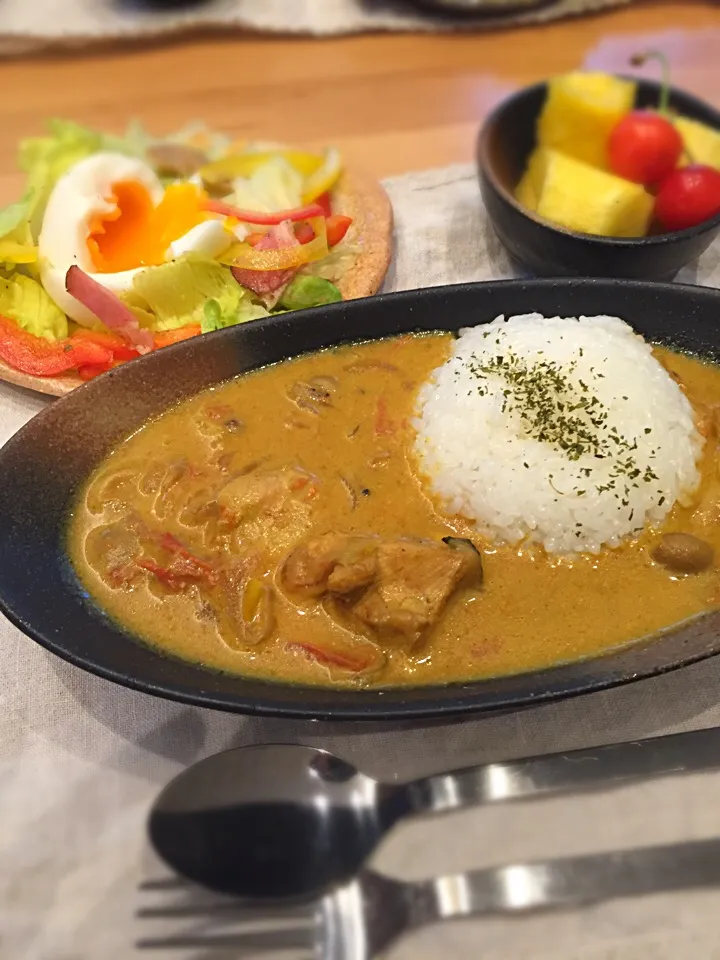 ココナッツのチキンカレー(^ ^)|かろやんさん