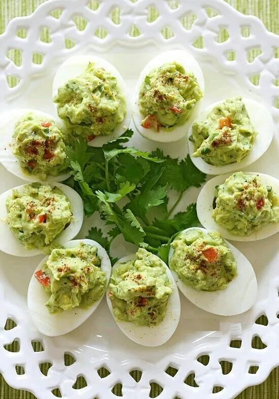 eggs with avocado cream|erreta (euskadi)さん