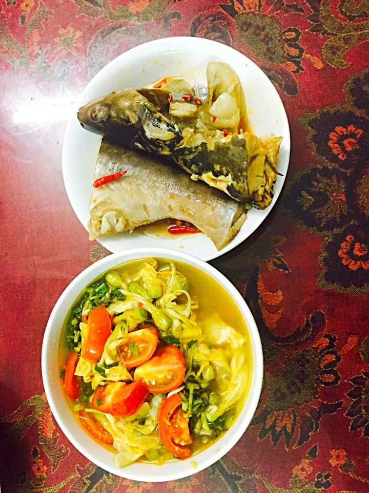 Vietnamese stew basa fish + sweet and sour soup|Ivy Nguyenさん