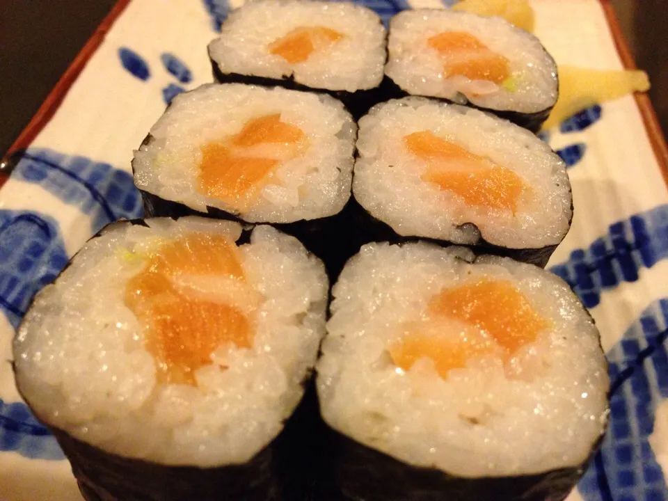 salmon sushi|cynthiaさん