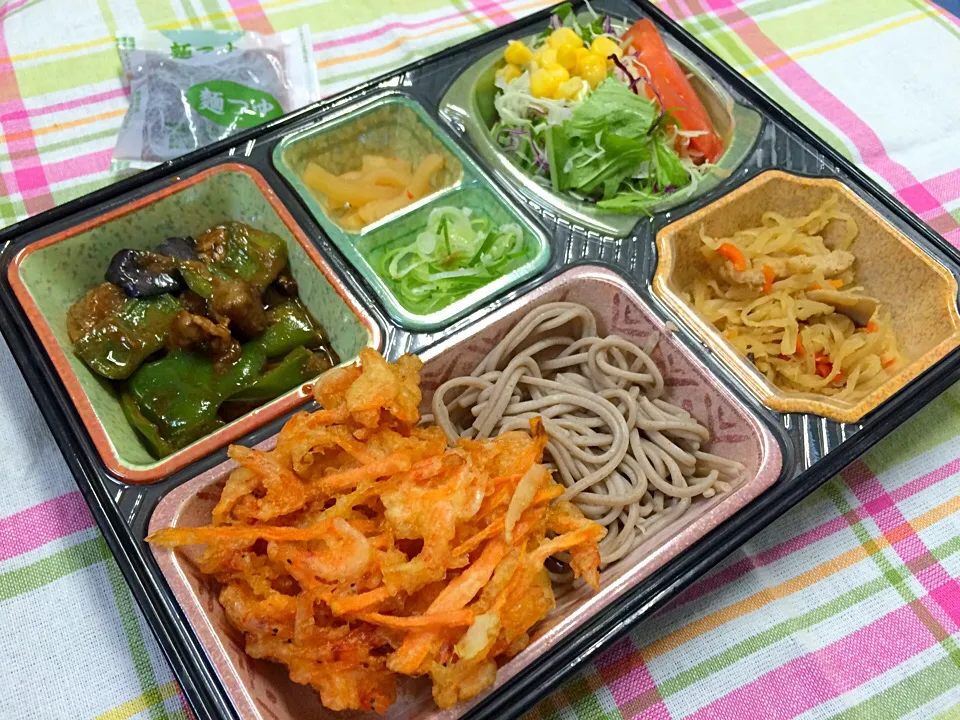 桜えびの野菜かき揚げ 日替わり弁当 豊川市宅配|Naokazu Kuritaさん