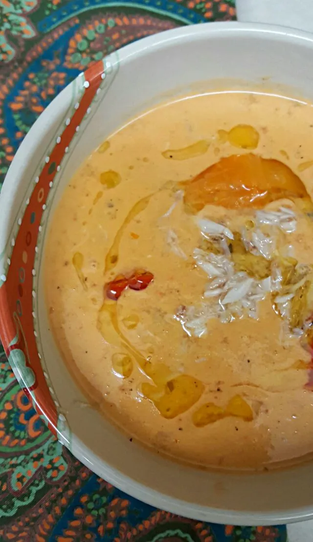 Snapdishの料理写真:crab bisque with Mama Lil's pickled peppers|Julia Karma Aguillon-Garciaさん