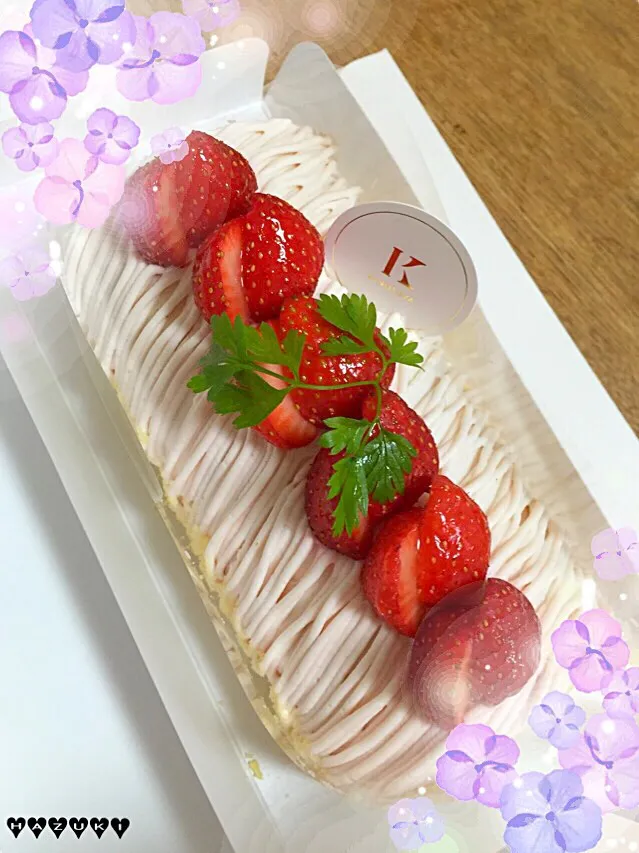 Snapdishの料理写真:いちごのロールケーキ💕|⁑葉月⁑さん