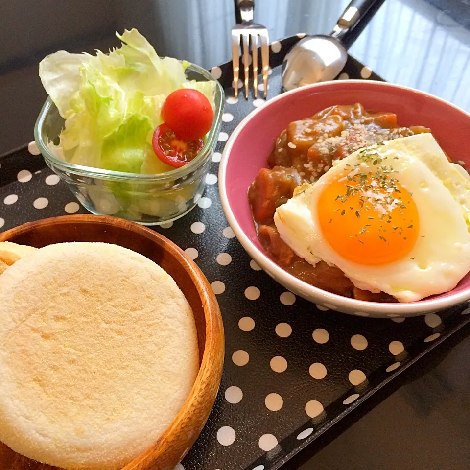 目玉焼きカレー&イングリッシュマフィン|mayu*さん