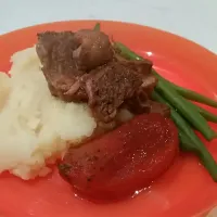 Snapdishの料理写真:Toddler dinner.
Lamb and tomato stew with mashed potatoes and green beans.
#toddler #dinner #lamb|Kira Sさん