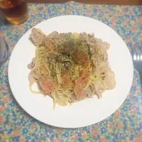 Snapdishの料理写真:梅チーズパスタ|にゃーさん