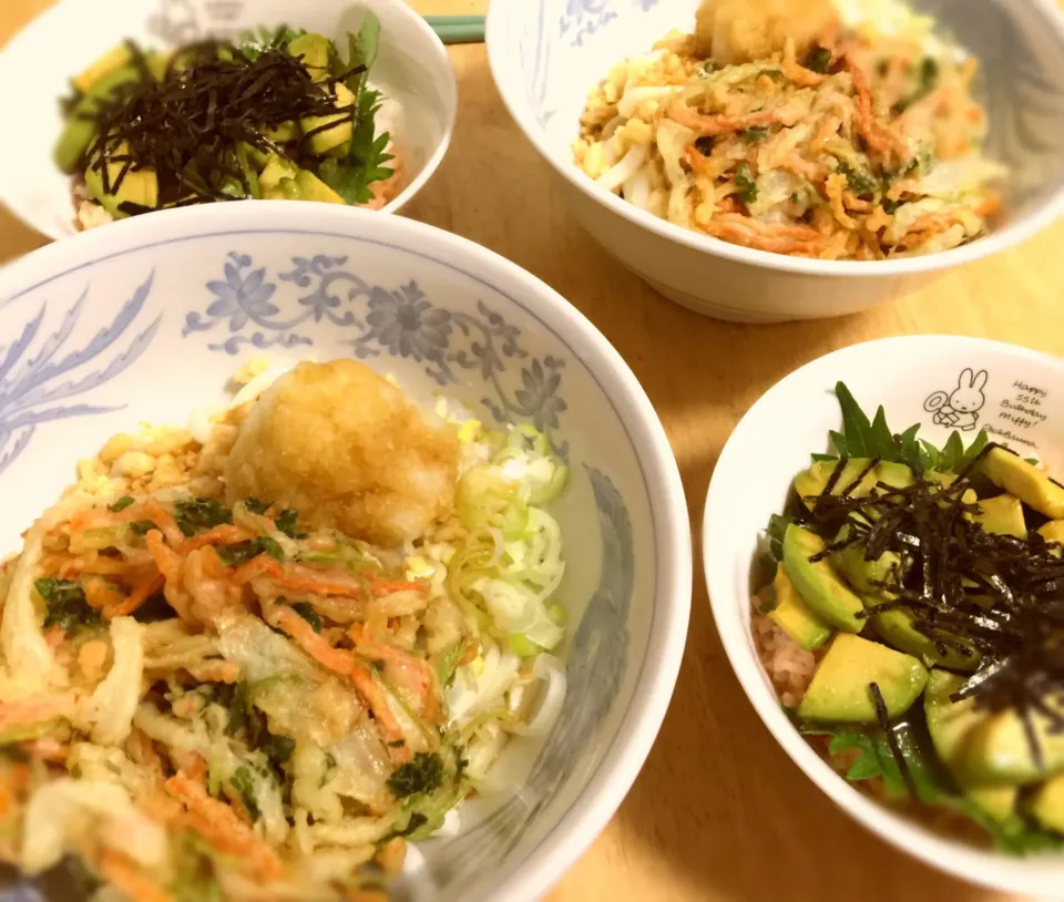 (*´ω｀*) かき揚げおろしぶっかけうどん と 明太子アボカドごはん ♪|Gigi Cafeさん