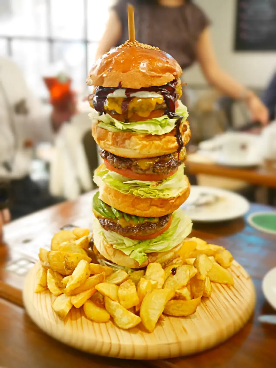 Snapdishの料理写真:Tower Burger!!|イノウエシンゴさん