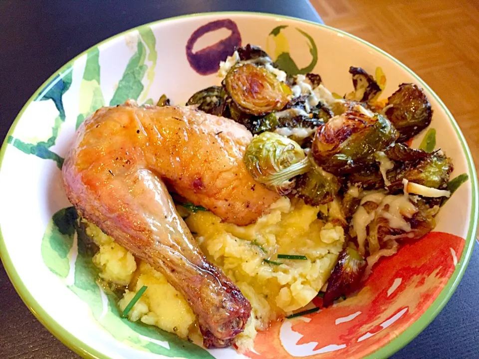 Roasted chicken with Brussels and goat Gouda|Kristen Johnsonさん