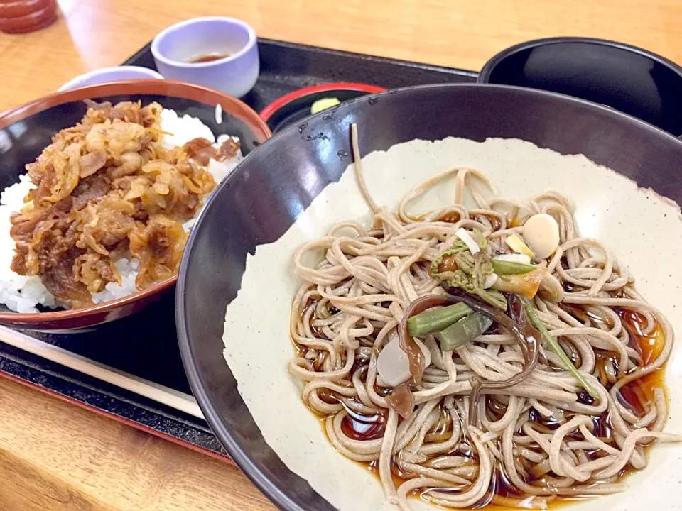 かけそばと飛騨牛のしぐれ丼|まりたんさん