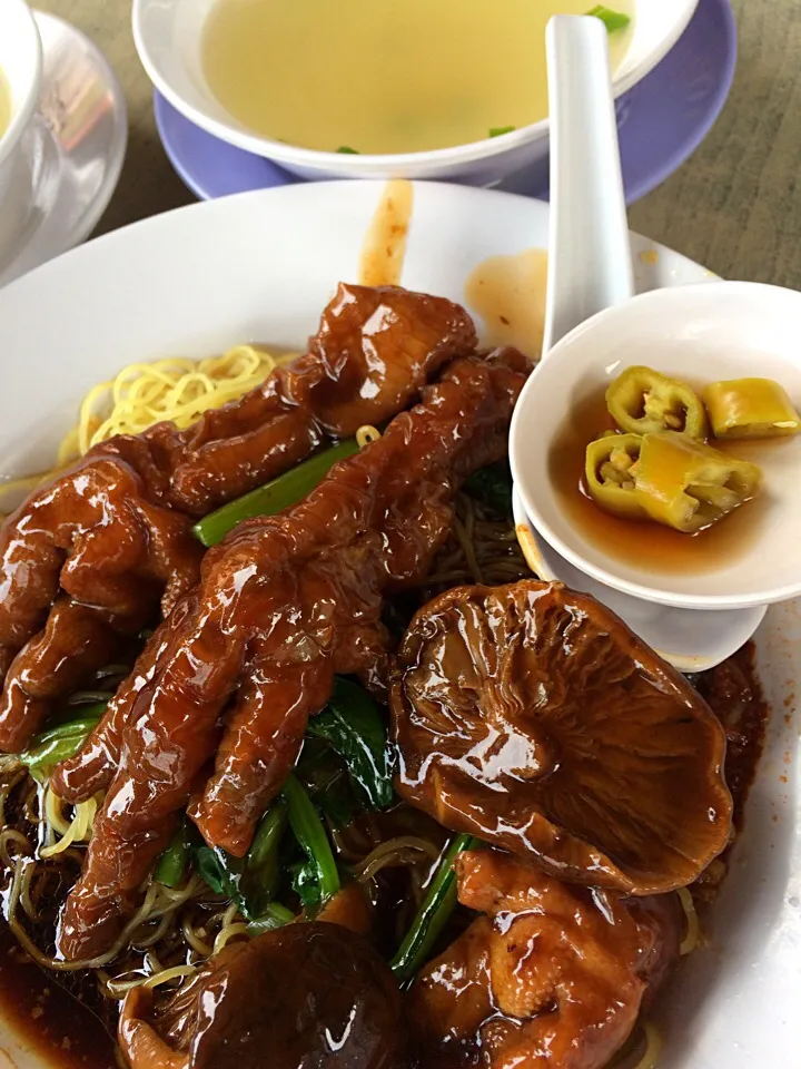 Chicken feet noodle @ Dajie|Ong Sor Fernさん