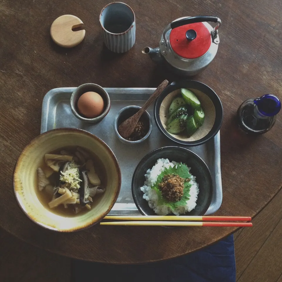 “ 梅雨だけに、 ”|おたんこ食堂  d□~°さん