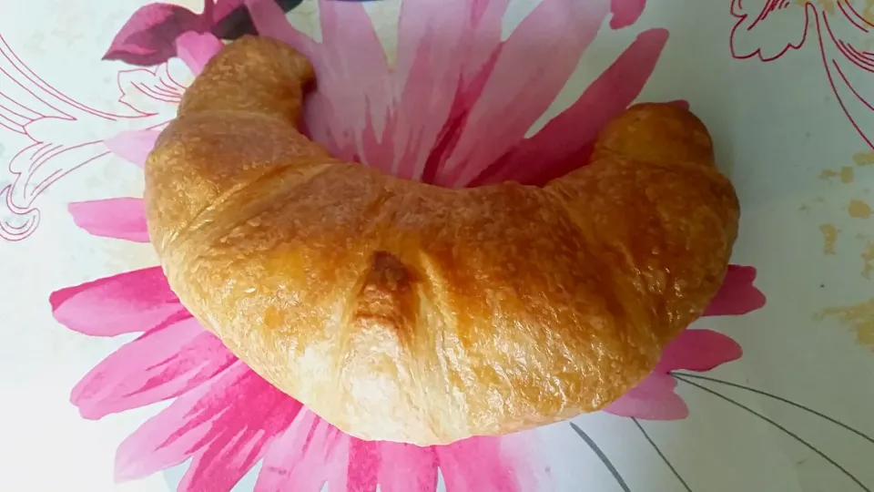 Yummie Saturday breakfast croissant ☺😊😄😚😙😋|Najeskaさん