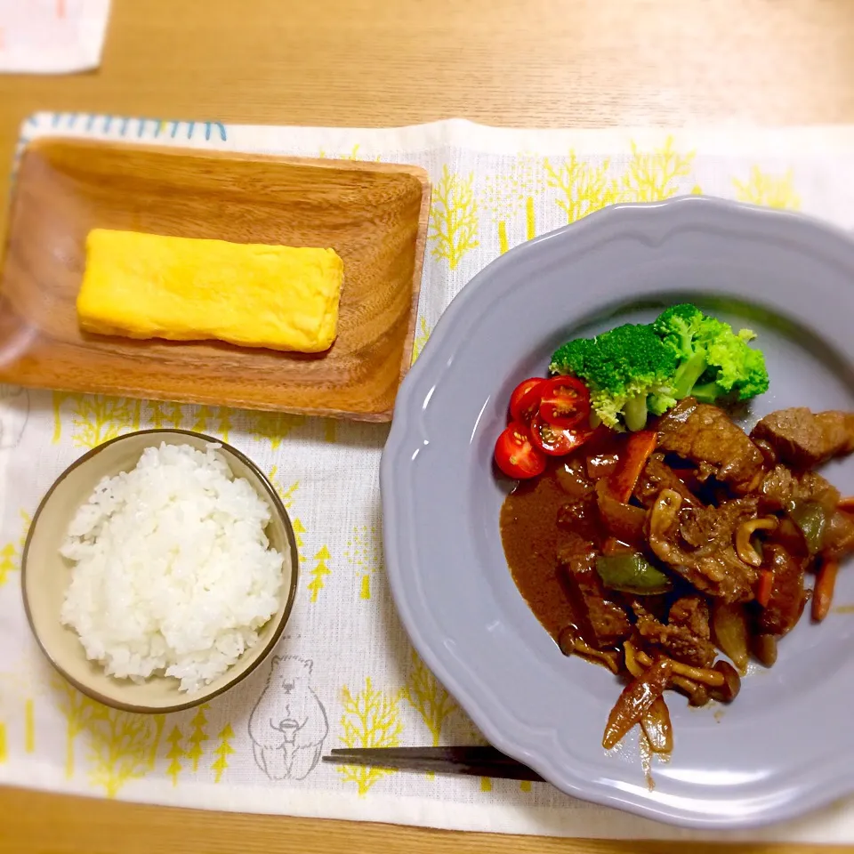 ダンナ飯＊肉野菜炒め、出汁巻き玉子|sayuさん