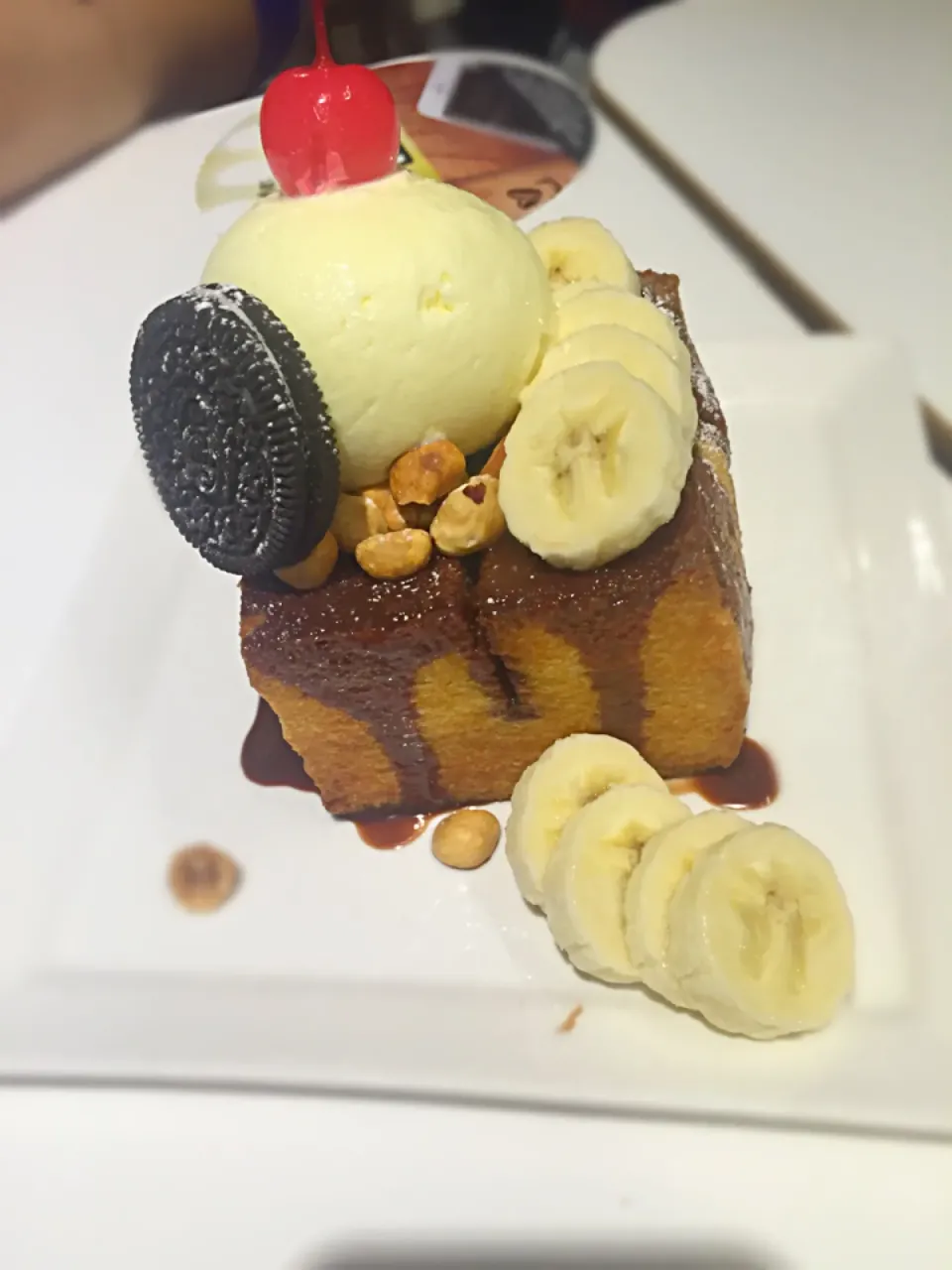 Banana and hazelnut shibuya toast~|해리さん