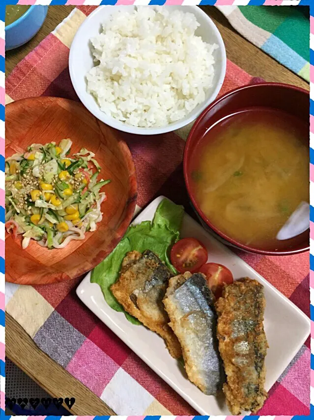 6/27(土)晩ごはん♡さんまの竜田揚げ  キャベツとコーンのサラダ  ご飯  大根の味噌汁|⁑葉月⁑さん