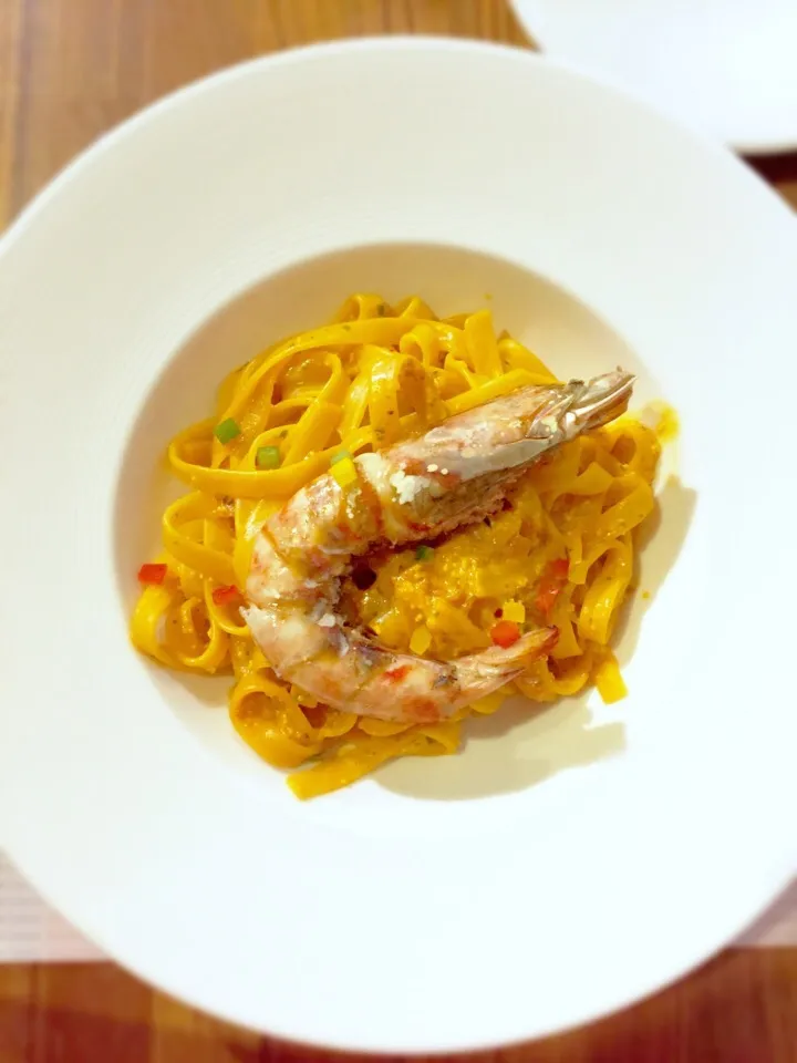 Prawns Pasta with Sea Urchin Sauce|Sam: photos by iPhoneさん