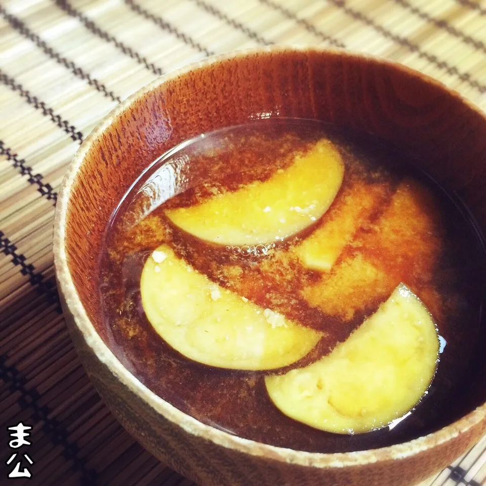 朝採り茄子の味噌汁|まる(丸大豆)さん