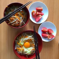 Snapdishの料理写真:野菜山盛り豚骨醤油ラーメン！|ちなさんさん