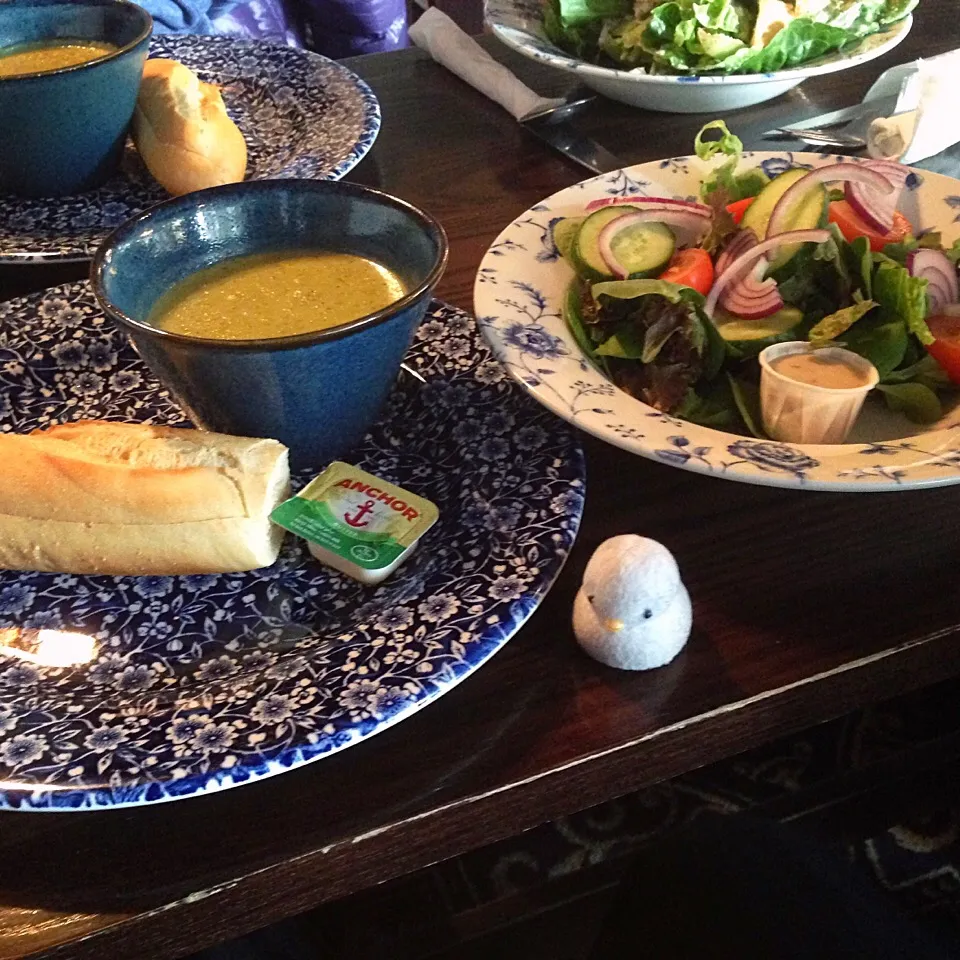 Broccori Soup & Side Salad @ Weatherspoon Grasgow UK, June 21st 2015|KazutoEESさん