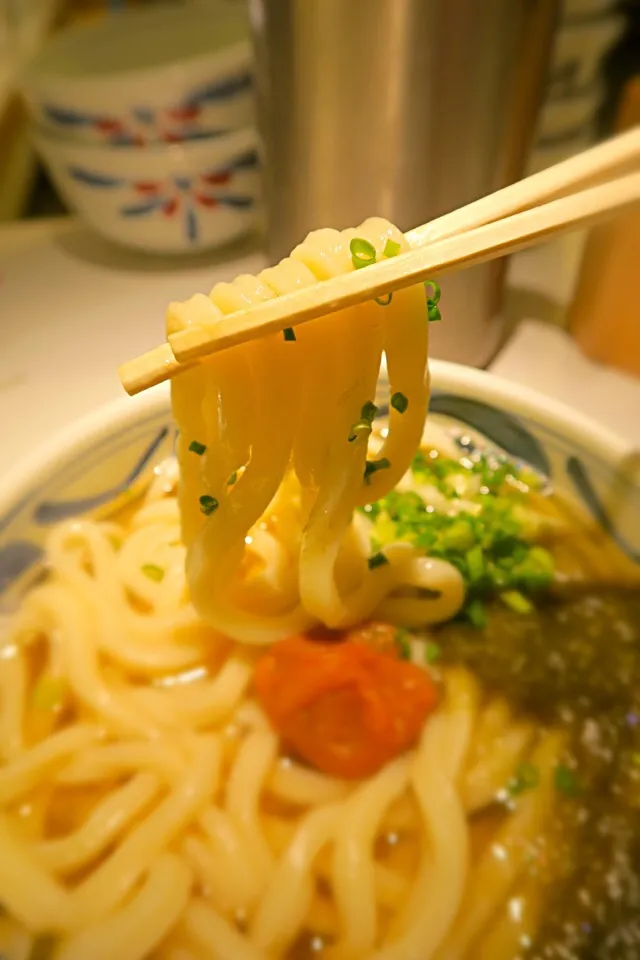 とろろ昆布梅かけ|イノウエシンゴさん