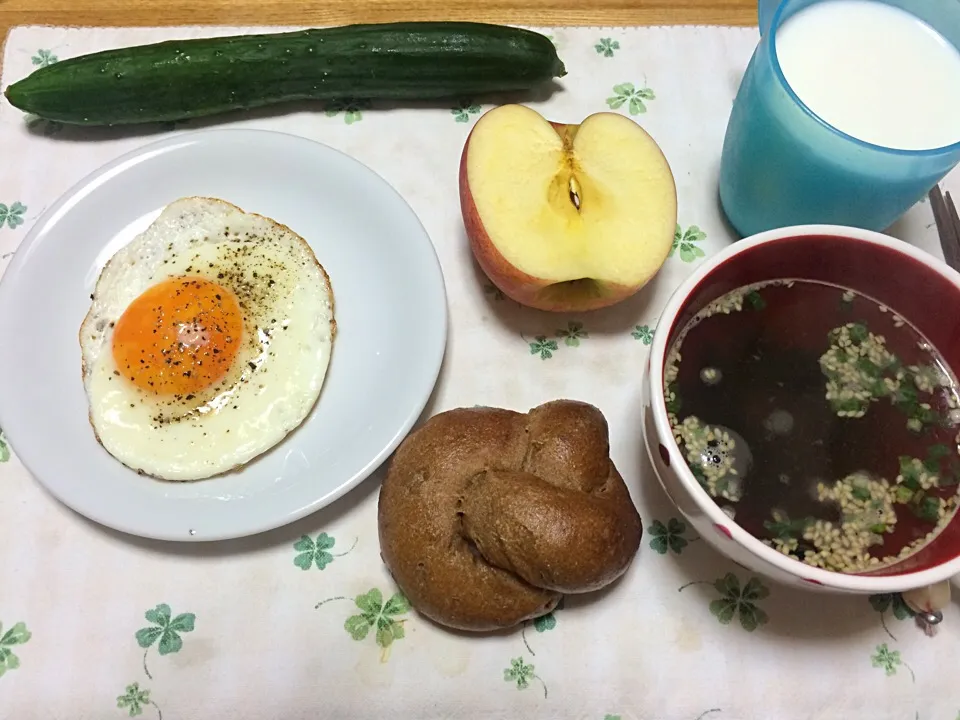 朝食、低糖質のベーグル|こいちゃんの夫さん