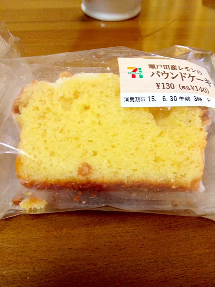 リピ🎵瀬戸田産レモン🍋のパウンドケーキ🍰みきさん又食べちゃった〜😋💕|まいりさん