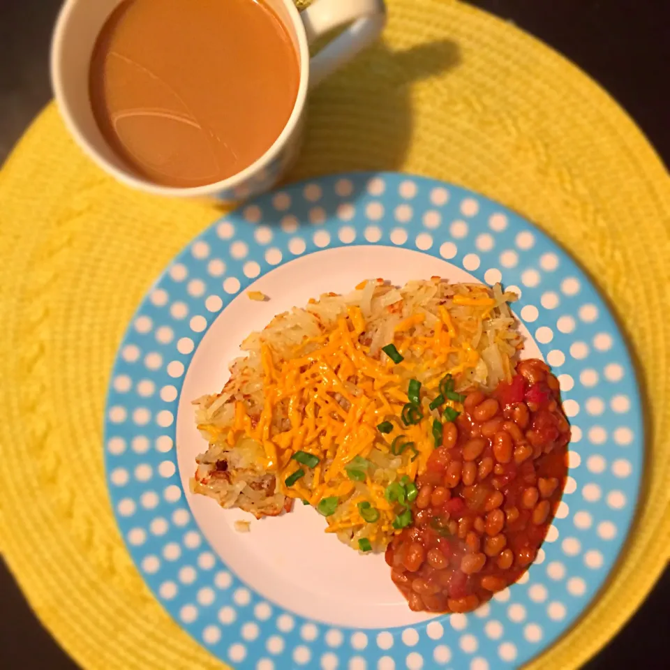 Brekky!...Cheesy Hashbrowns and Beans|T.E.Dennisさん