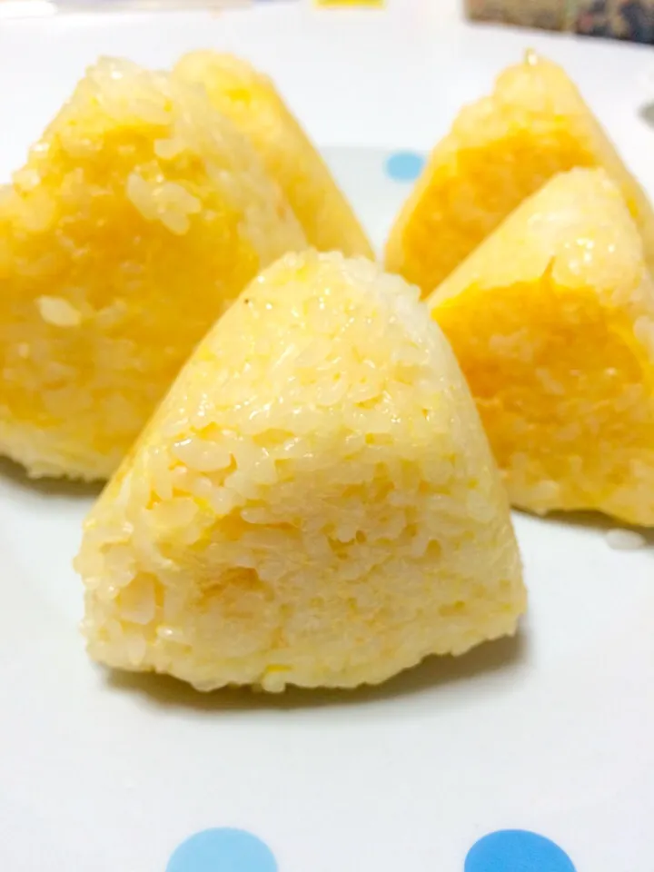 Snapdishの料理写真:Onigiri de tamago...|Arthea Joy Goさん